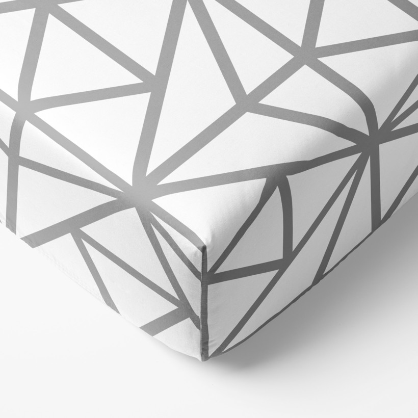 Bavlněné napínací prostěradlo - šedé geometrické tvary na bílém