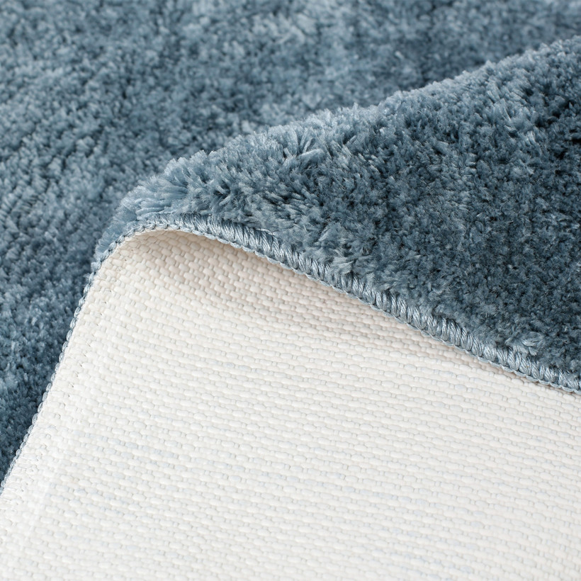 Koupelnová předložka / kobereček s vyšším chlupem a výkrojem 50x60 cm - modrá