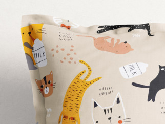 Dětský bavlněný povlak na polštář s ozdobným lemem - veselé kočky na béžovém
