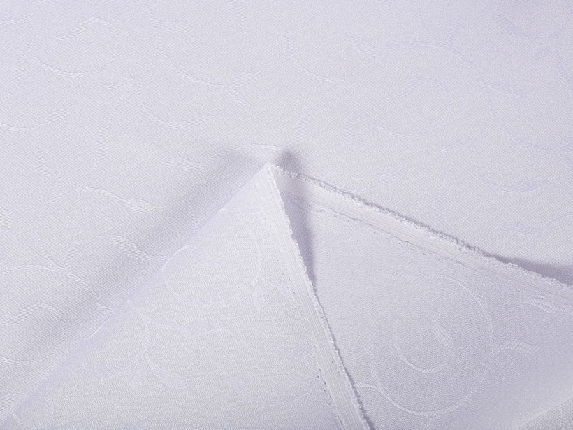 Teflonová látka na ubrusy - bílá s fialovým nádechem s velkými ornamenty