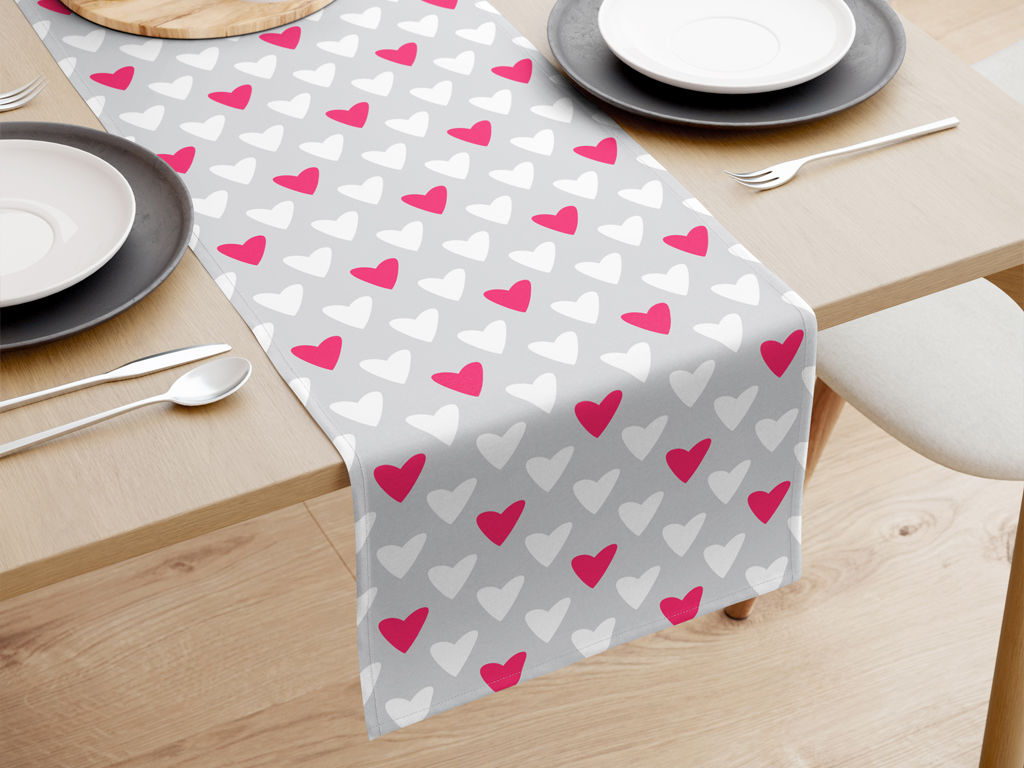 Běhoun na stůl 100% bavlněné plátno - růžová srdce na šedém
