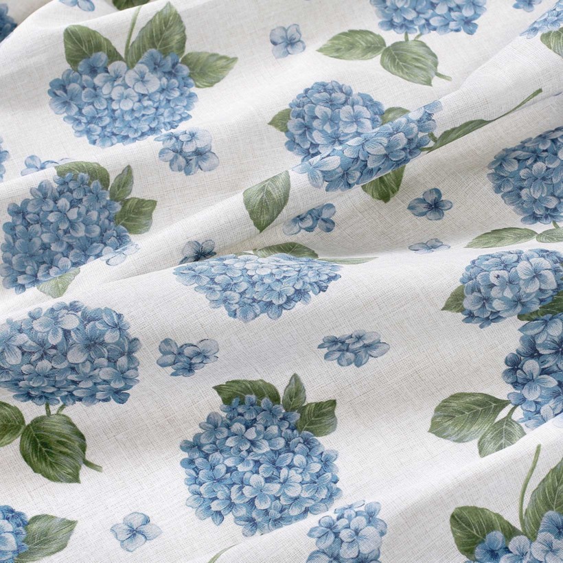 Běhoun na stůl Loneta - modré květy hortenzie