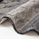 Koupelnová předložka / kobereček s vyšším chlupem a výkrojem - šedé pruhy 50x40 cm