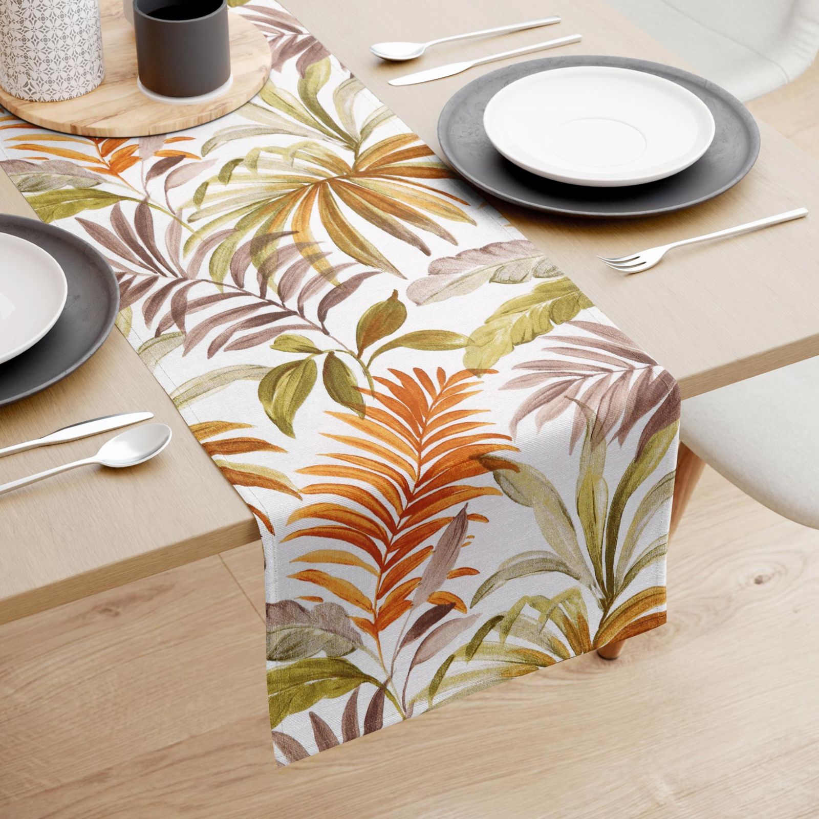 Běhoun na stůl Loneta - barevné palmové listy