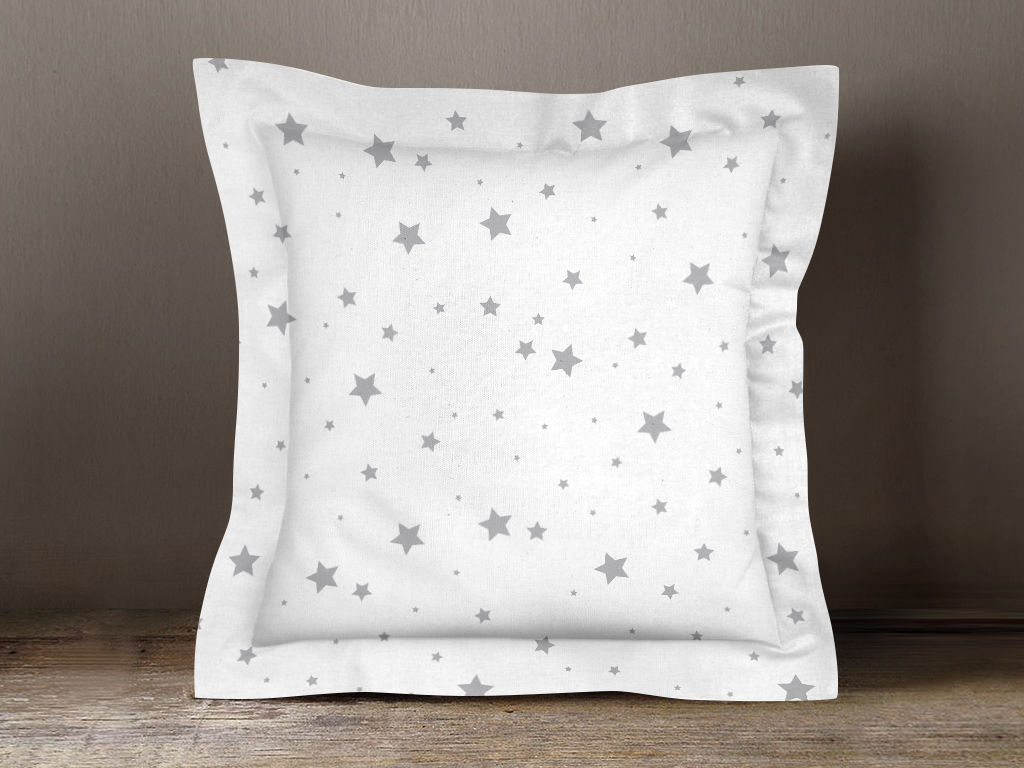 Bavlněný povlak na polštář s ozdobným lemem - drobné šedé hvězdičky na bílém