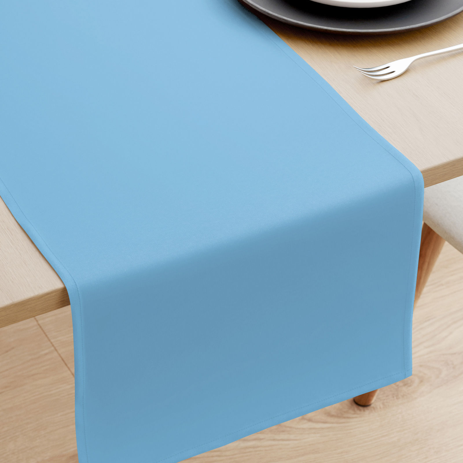 Běhoun na stůl 100% bavlněné plátno - nebesky modrý