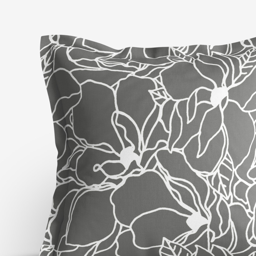 Bavlněný povlak na polštář s ozdobným lemem - bílé květy na tmavě šedém