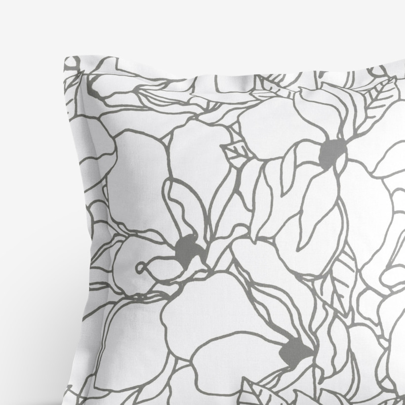 Bavlněný povlak na polštář s ozdobným lemem - tmavě šedé květy na bílém