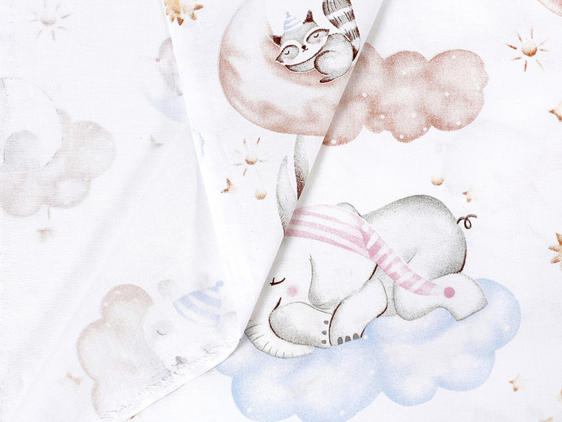 Bavlněné plátno - spící zvířátka v oblacích