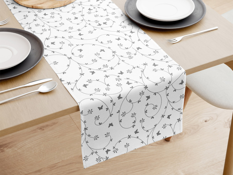 Běhoun na stůl 100% bavlněné plátno - šedé kytičky a motýlci na bílém