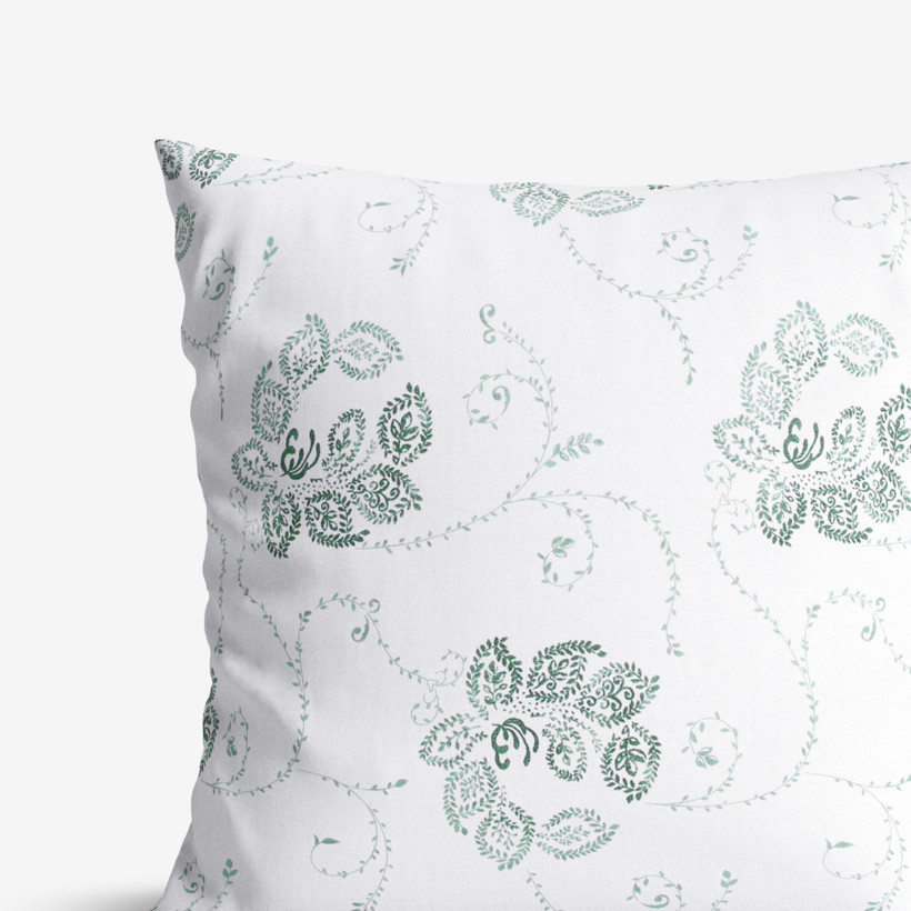 Bavlněný povlak na polštář - tmavě zelené květované ornamenty na bílém